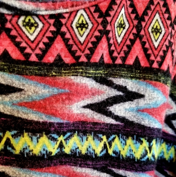 Annabelle women's printed crop top💚💛🧡❤ - Picture 2 of 6